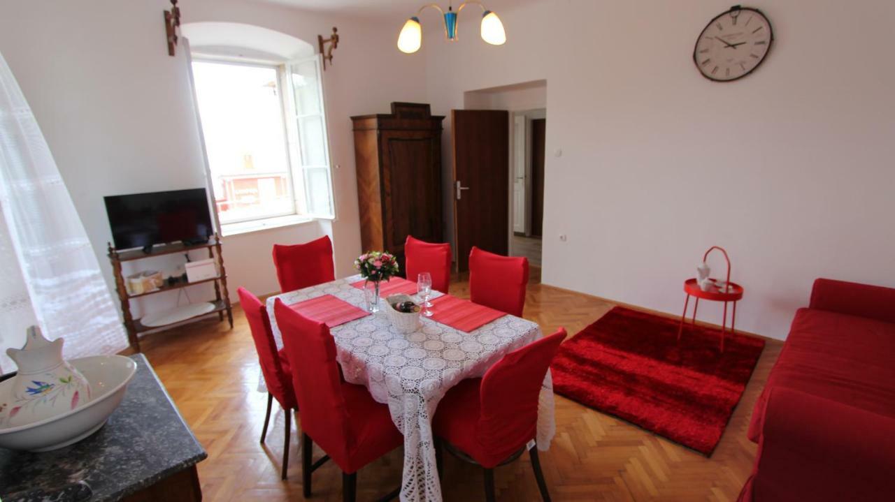 Apartment Palazzo Sare Vrbnik Exteriér fotografie