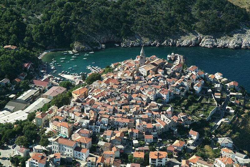 Apartment Palazzo Sare Vrbnik Exteriér fotografie